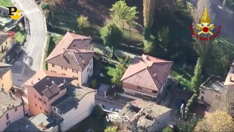 terremoto centro italia elicottero alto vigili fuoco video