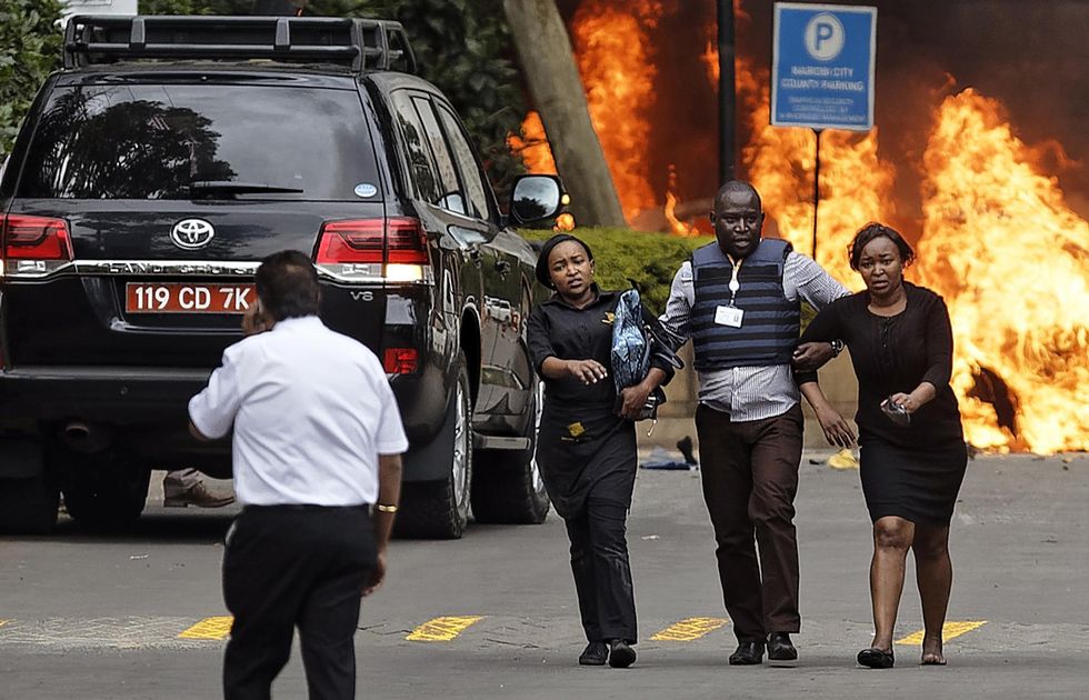TERRORISTI IN KENYA, GLI SHABAAB ATTACCANO UN HOTEL A NAIROBI