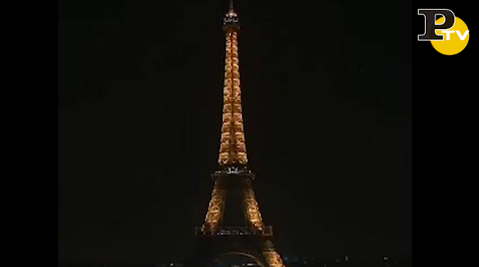 Torre Eiffel spenta video