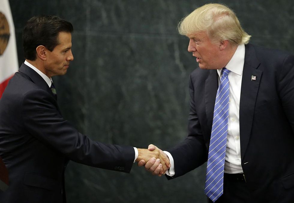 La trasferta di Donald Trump in Messico: luci e ombre