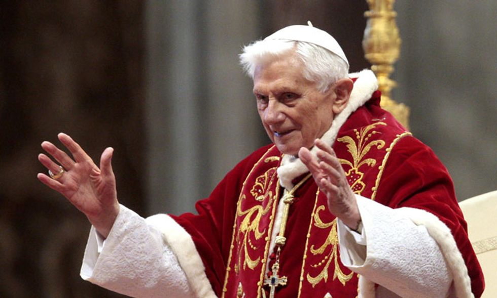 Il 'gran rifiuto' del papa, da Dante a Silone, fino a Joseph Ratzinger