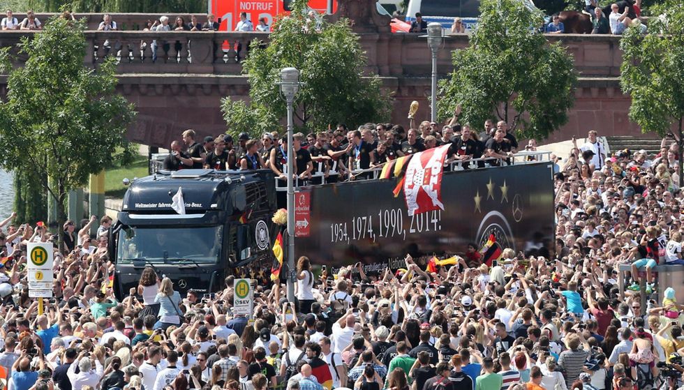 Germania: la Coppa in trionfo per Berlino