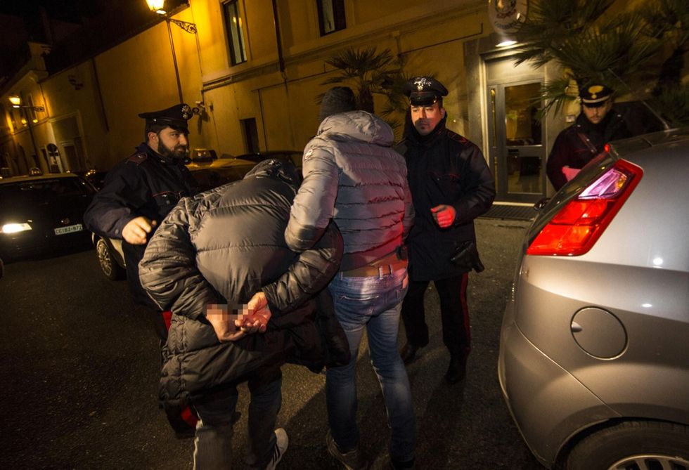 Camorra Roma: arresti e sequestri beni per 10 milioni di euro