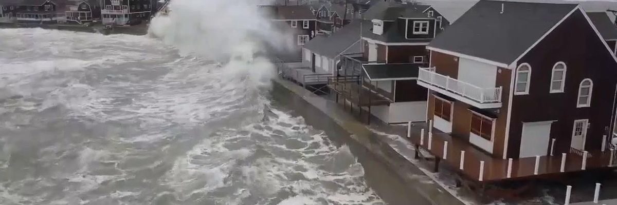 Usa, l'uragano Orlena si abbatte sulla costa del Massachusetts | video