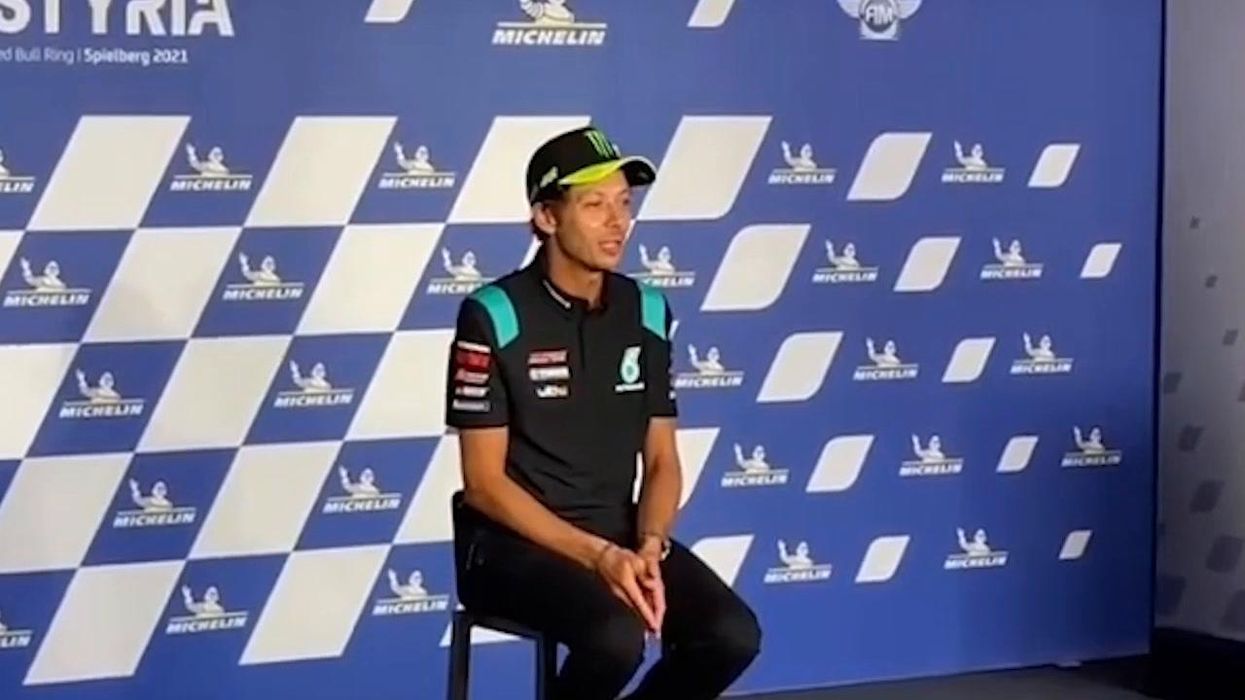 Valentino Rossi annuncia il ritiro dalla MotoGP | Video