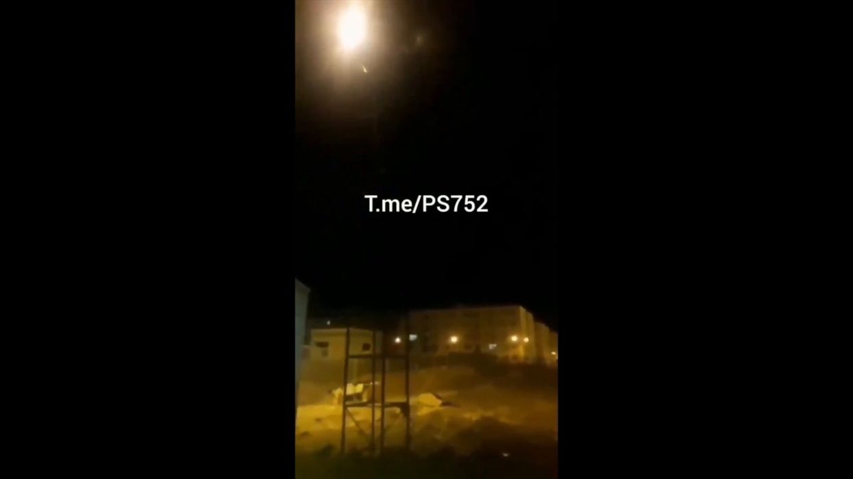 Aereo Ucraina abbattuto dal missile | video