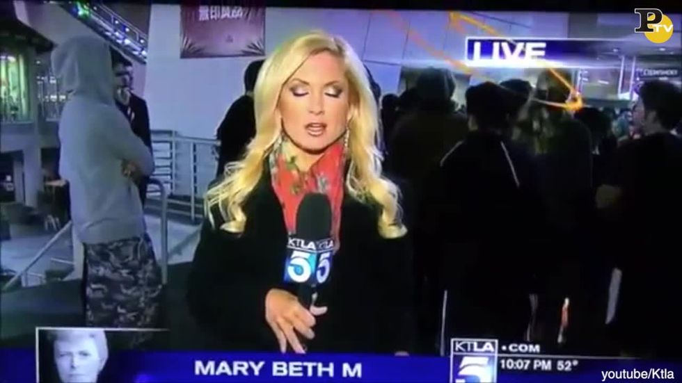 video-aggressione giornalista mary beth mcdade