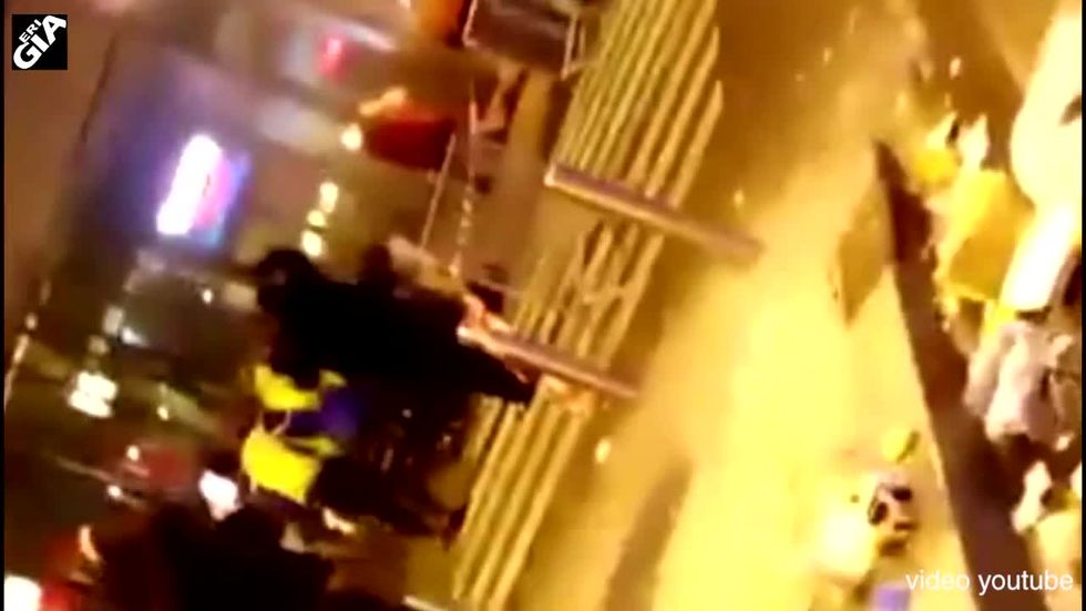 video assalto terroristi bataclan parigi
