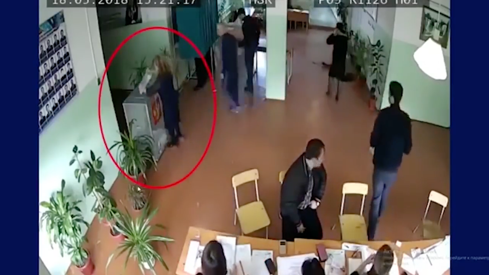 video brogli elezioni Russia Punti telecamere sicurezza schede urna