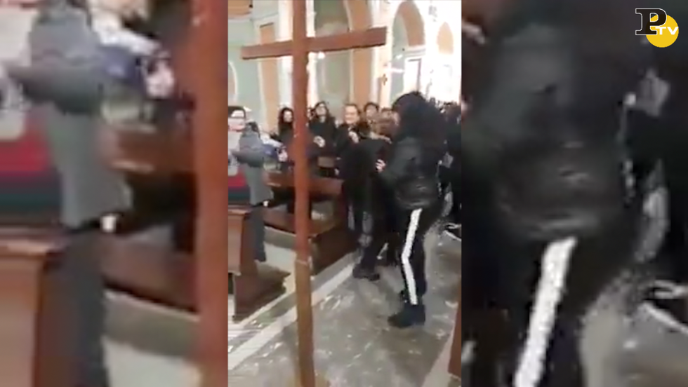 video chiesa chi non salta non ci crede flash mob