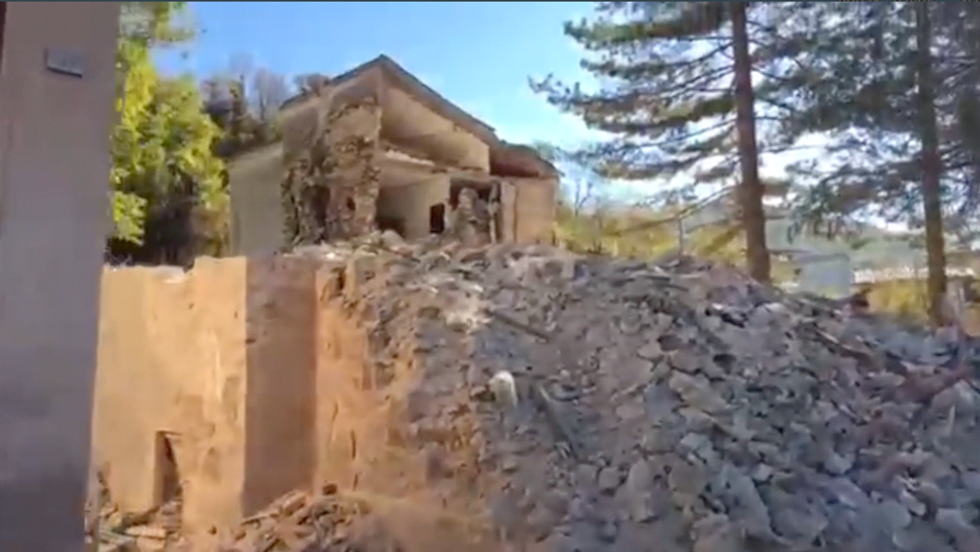 video crollo case visso terremoto 30 ottobre
