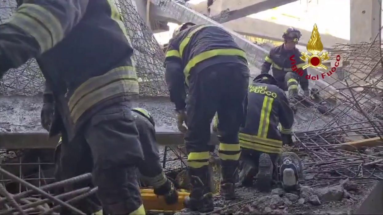 Firenze, incidente sul lavoro in un supermercato. Tre morti | video