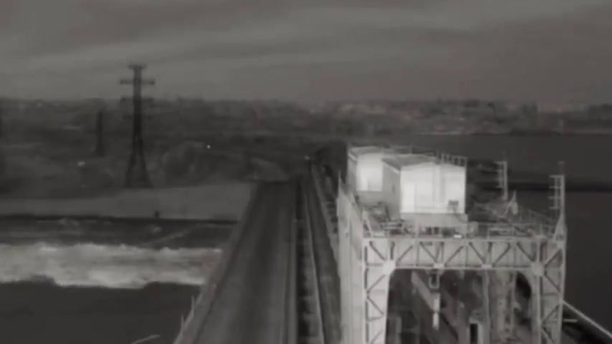 Il video dell'esplosione della diga di Kakhovka in Ucraina