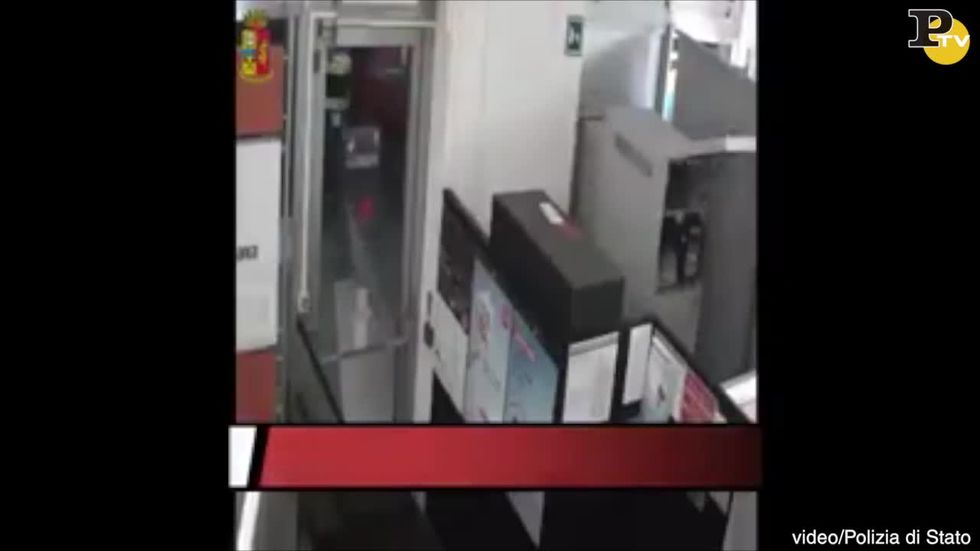 video-furto bancomat banda rom