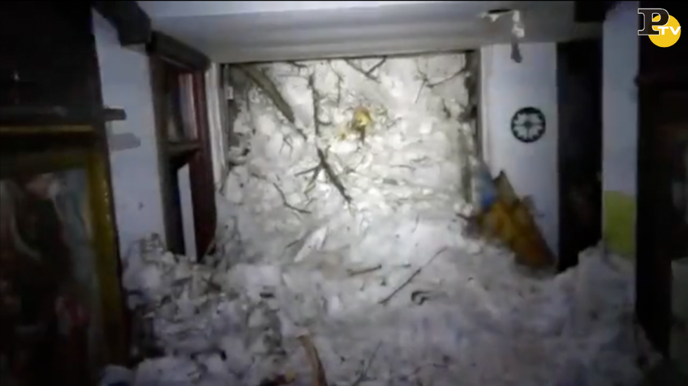 video hotel rigopiano interno slavina terremoto
