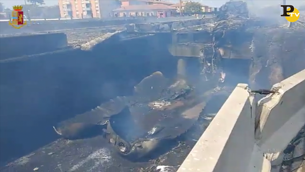 video resti ponte crollato esplosione tangenziale Bologna Borgo Panigale