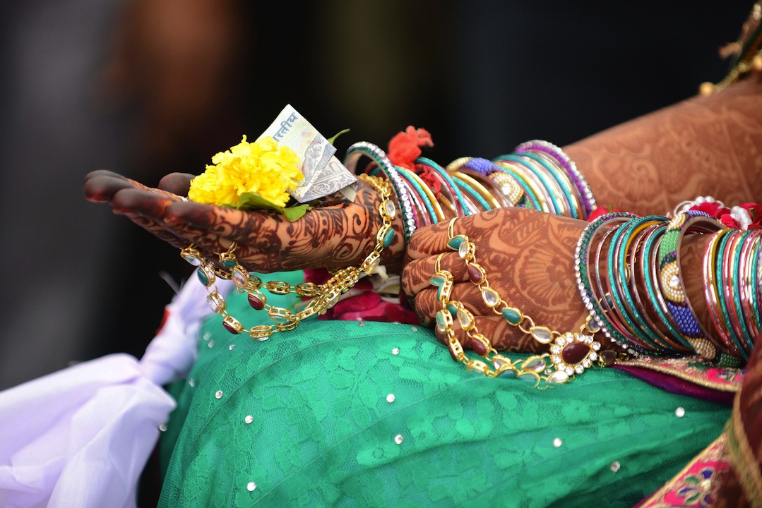 Giulietta e Romeo oggi parlano indiano Giulietta e Romeo oggi parlano indiano