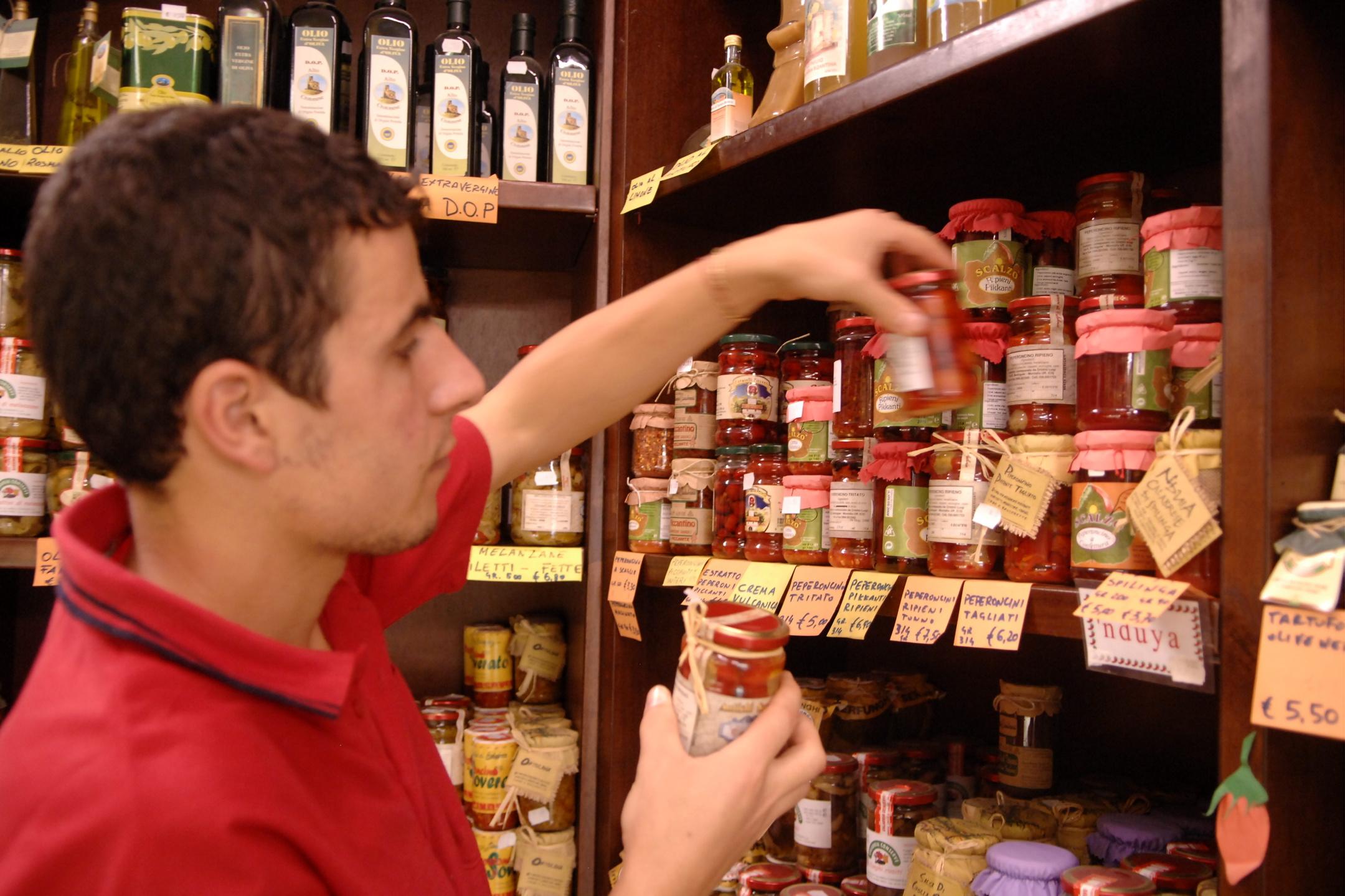 Centromarca, l’aumento dell’Iva sarebbe solo un disastro