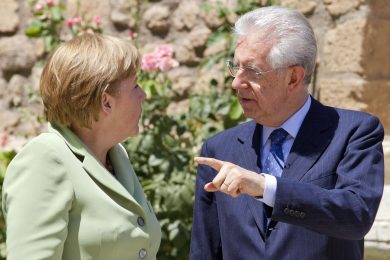 Italia-Germania, è sfida al Vertice Europeo tra il catenaccio della Merkel e l’attacco (debole) di Monti