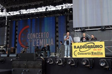 Twitter celebra il #concertoemilia
