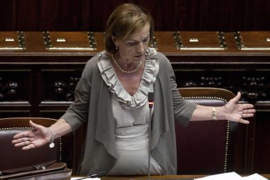 Riforma del lavoro: strada spianata alla Camera. Cazzola (Pdl): la cambieremo con il Decreto Sviluppo