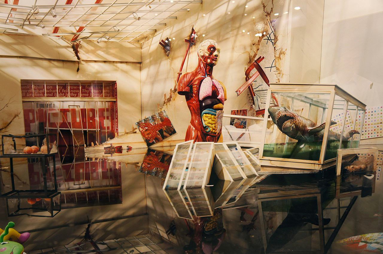 Arte, LaChapelle distrugge l’arte contemporanea