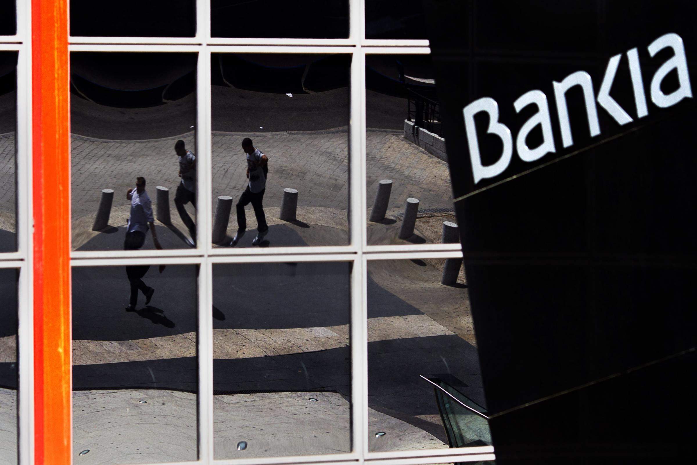 Spagna, salvarla ci costa almeno 19 miliardi Spagna, salvarla ci costa almeno 19 miliardi