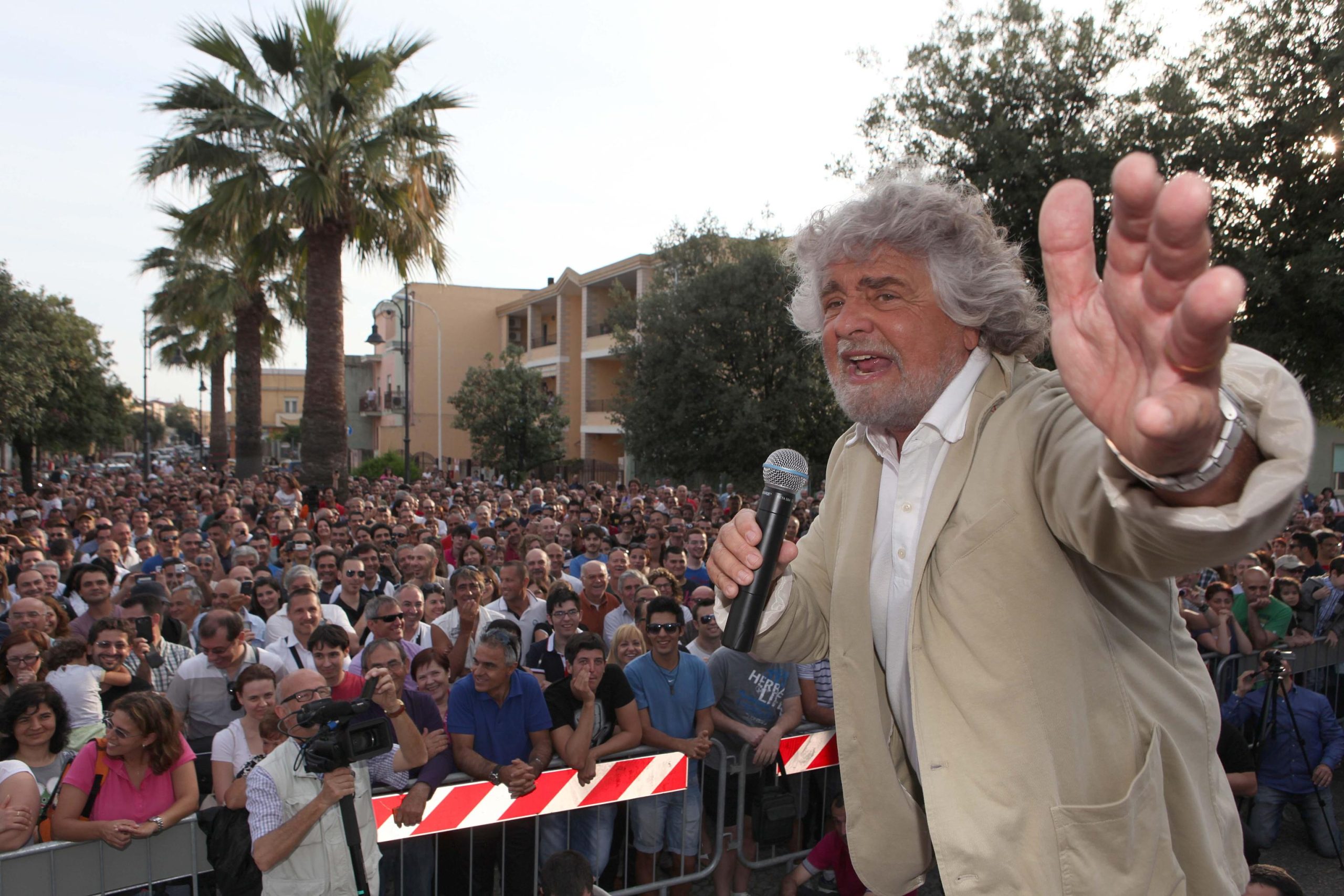 Quelli che hanno lasciato Grillo e Renzi Quelli che hanno lasciato Grillo e Renzi