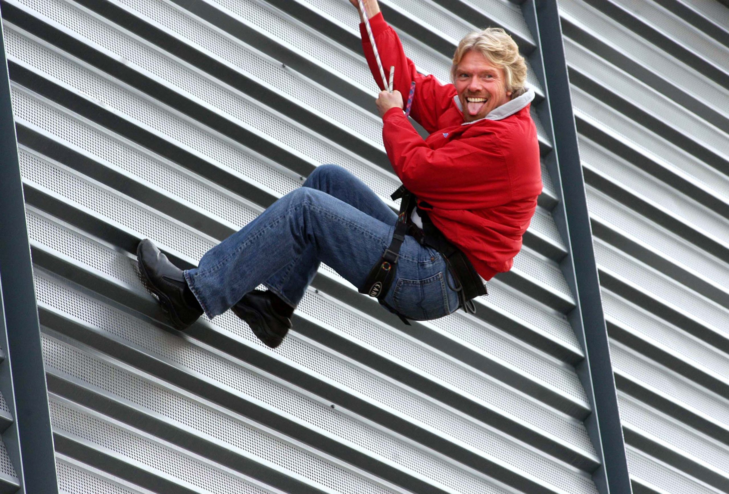 Richard Branson: i sei passi da seguire perché un’azienda faccia profitti e aiuti la società