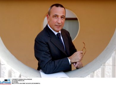Decreto Sviluppo, Giacomo Vaciago lo boccia: “C’è poca innovazione per far ripartire l’economia”