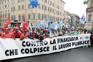 Pubblico impiego, i licenziati sono appena un centinaio all’anno. E la produttività è in calo.