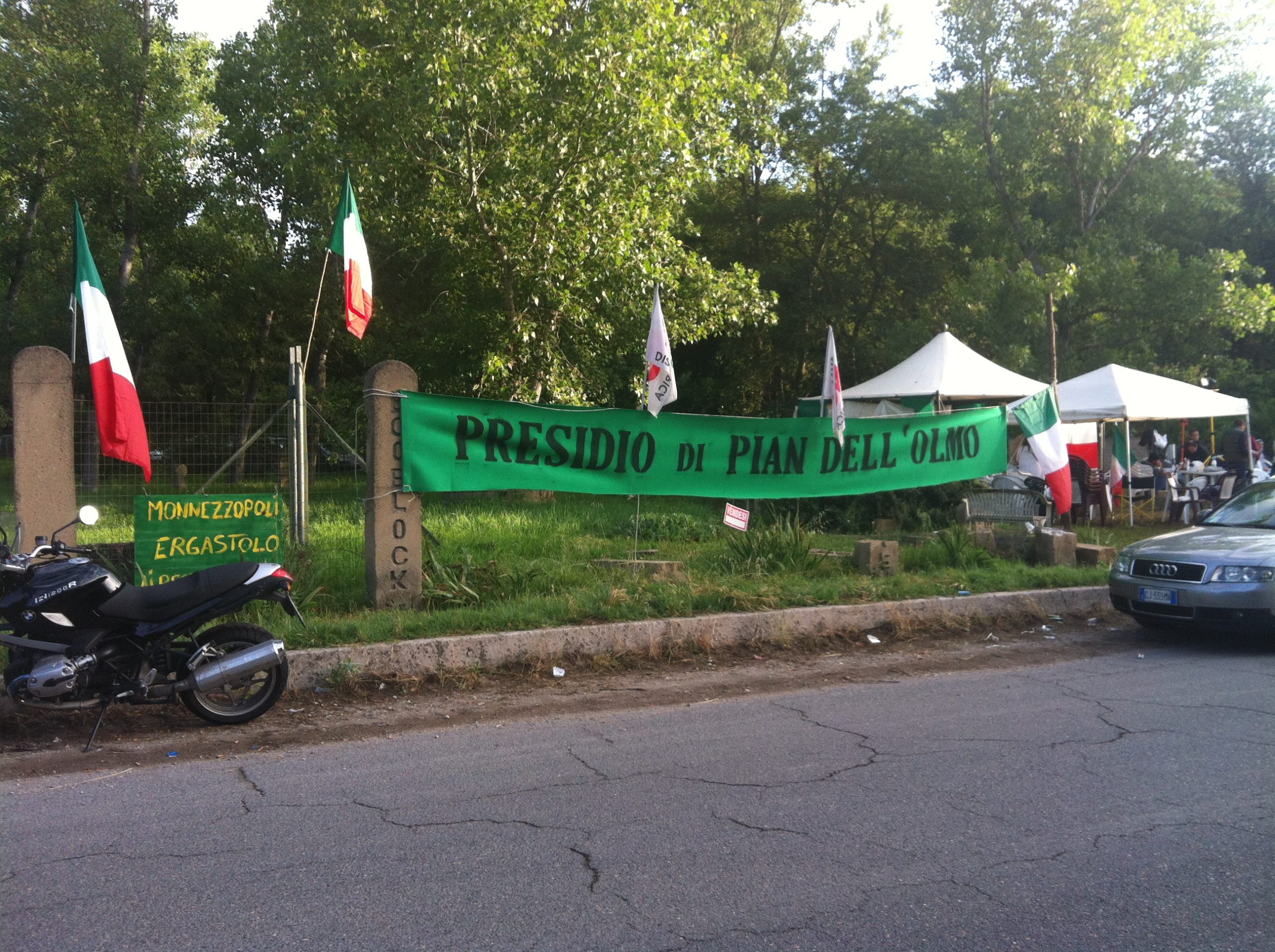 No ai rifiuti. Presidio a Pian dell’Olmo