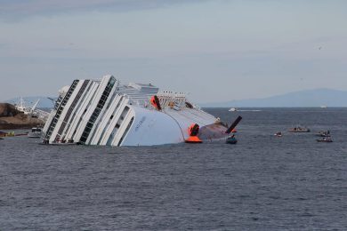 I fantasmi della Concordia spaventano i turisti