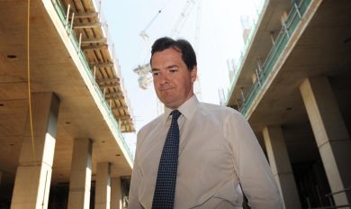 Inghilterra: ora Cameron deve fare i conti con la recessione