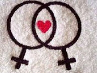L’amore tra due donne e l’attrazione verso il corpo femminile