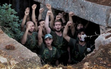Foto di guerra: uomini in armi