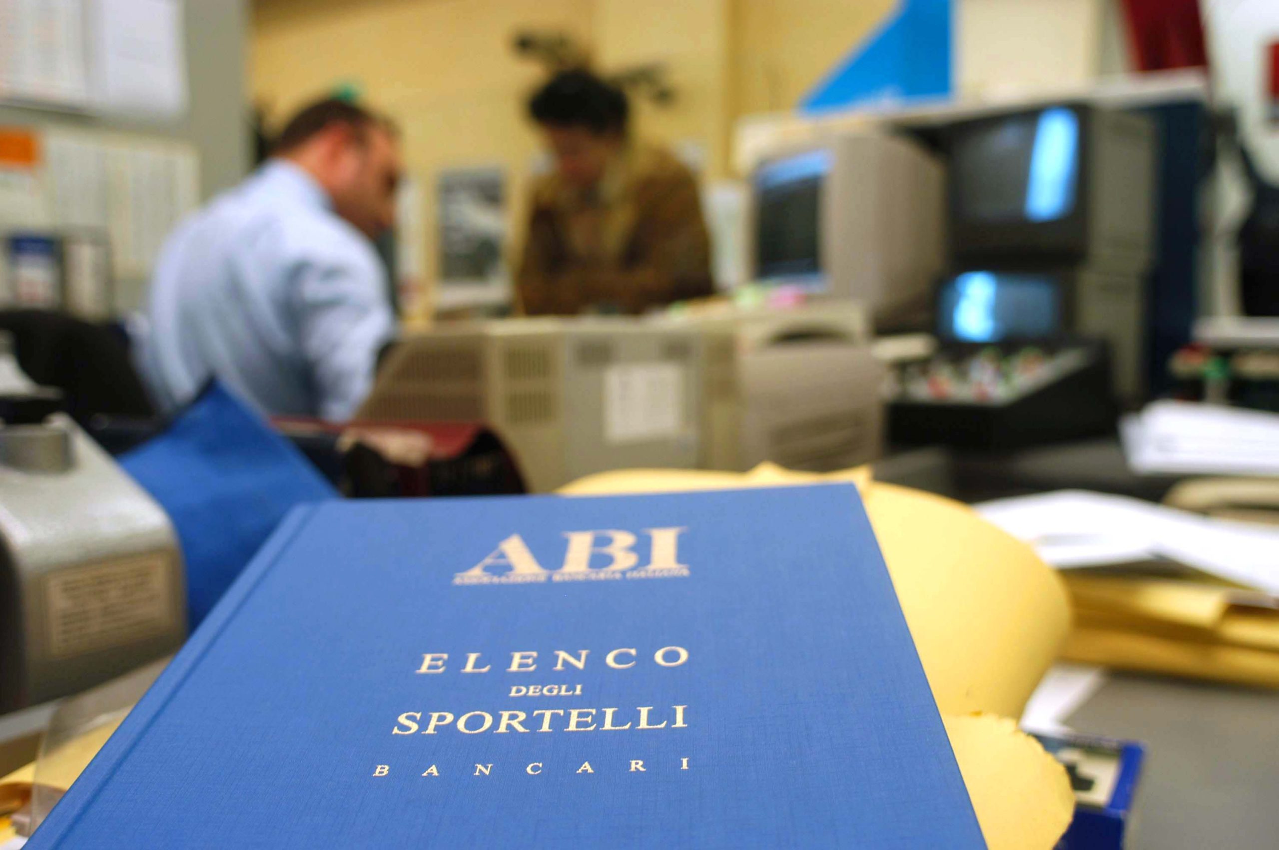 Banche: oltre 15mila esuberi. Ecco perché i big del credito sono costretti a licenziare