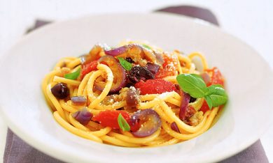 Bucatini al ragù di verdure