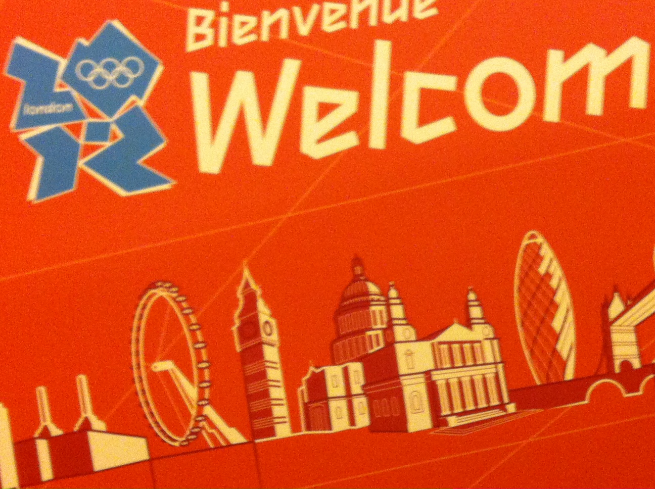 Londra a festa e londinesi impassibili