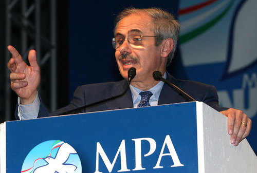 Il caso Sicilia e le colpe dei partiti Il caso Sicilia e le colpe dei partiti