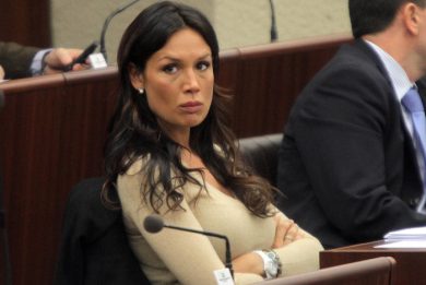 #MinettiResisti: Twitter si mobilita per la consigliera regionale