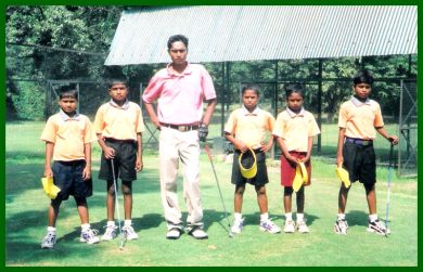 Il sogno degli intoccabili? Diventare i caddies di fiducia dei giocatori di golf