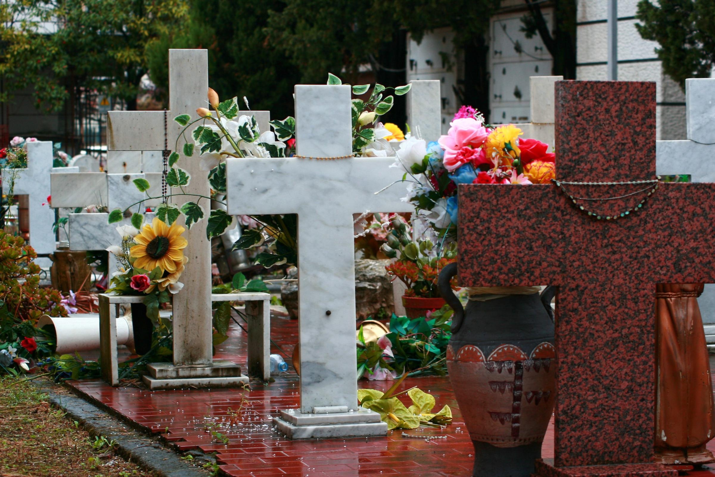 Adesso per i funerali si chiede il mutuo