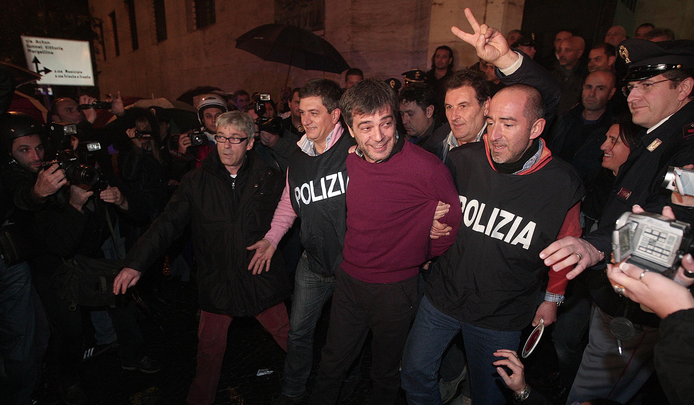 Ecco come i boss di Gomorra conquistano Milano Ecco come i boss di Gomorra conquistano Milano