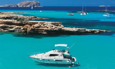 Vip: fuga dalla Sardegna (per Ibiza)