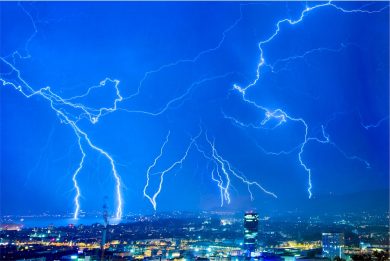 Il cielo sopra Zurigo e altre foto dal mondo