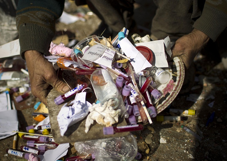 Pakistan: un paese distrutto dal contrabbando di eroina Pakistan: un paese distrutto dal contrabbando di eroina