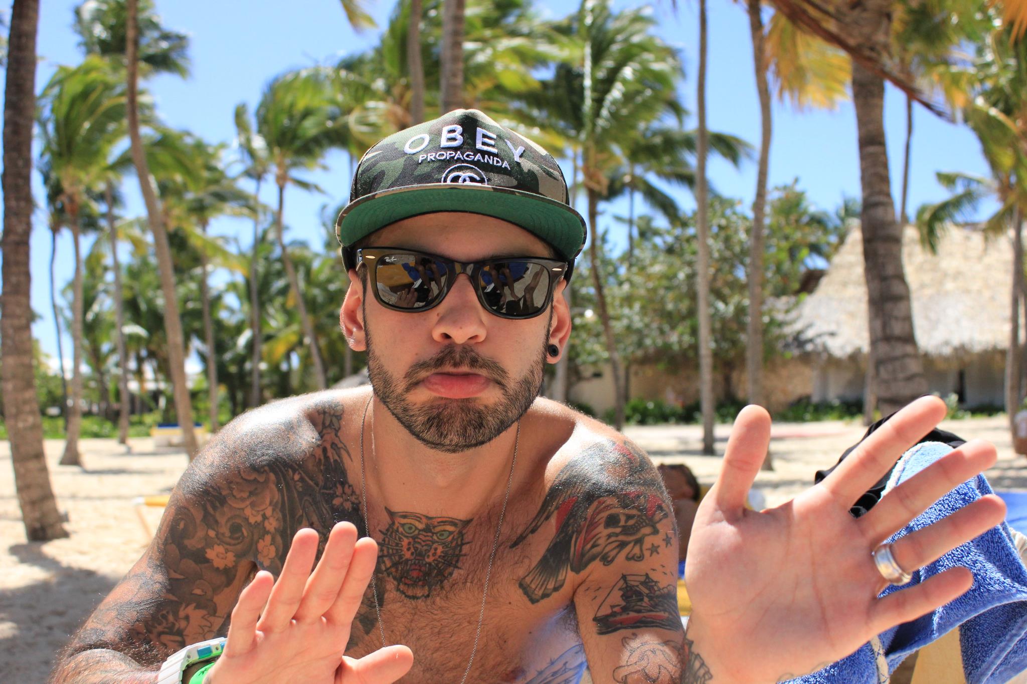 Entics e “Strade D’Estate”: videoclip e nuovo album (Carpe Diem) Entics e “Strade D’Estate”: videoclip e nuovo album (Carpe Diem)