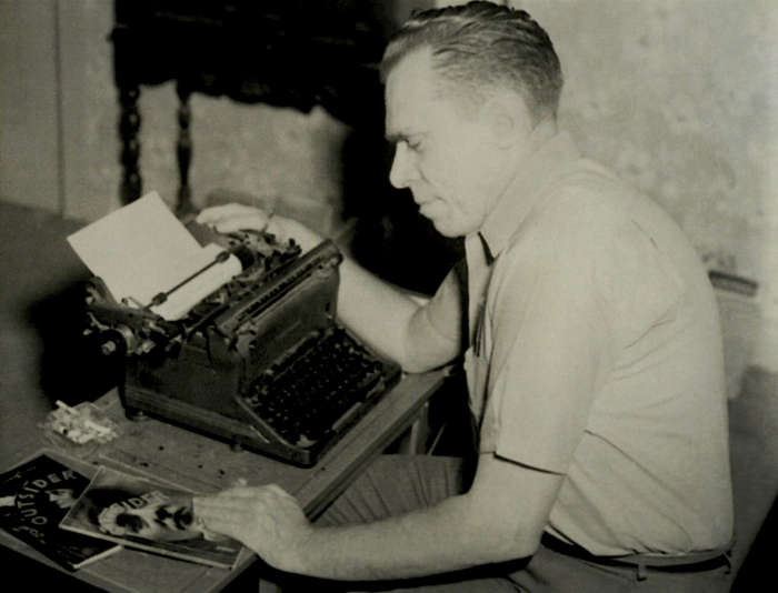 Auguri Charles Bukowski. Una dedica in 5 libri