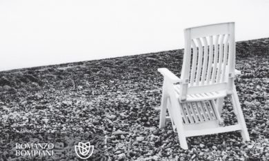 Libri e copertine: troni, sdraio e sedie da bar